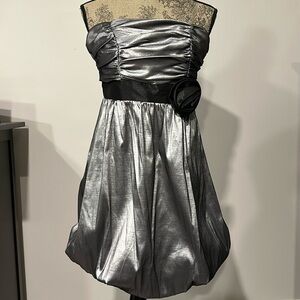 Pompous Girly Silver lame’ metallic cocktail/prom poof mini dress with bow 11